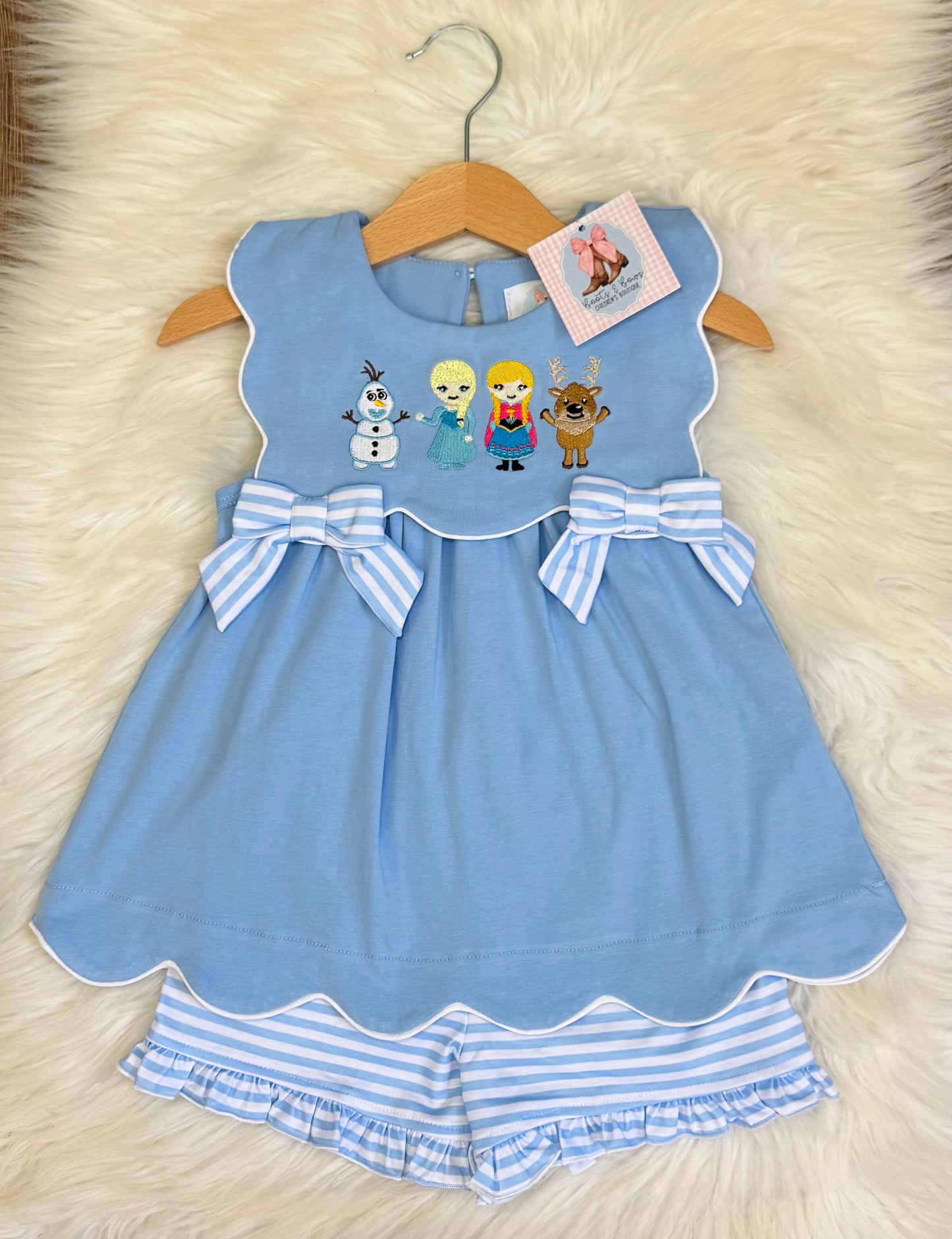Ice Friends Shorts Set
