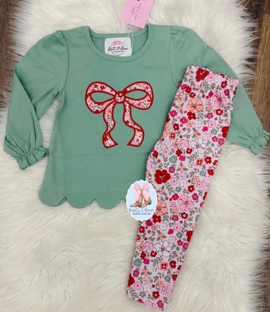 PREORDER 40 - Christmas Floral (ETA NOVEMBER)