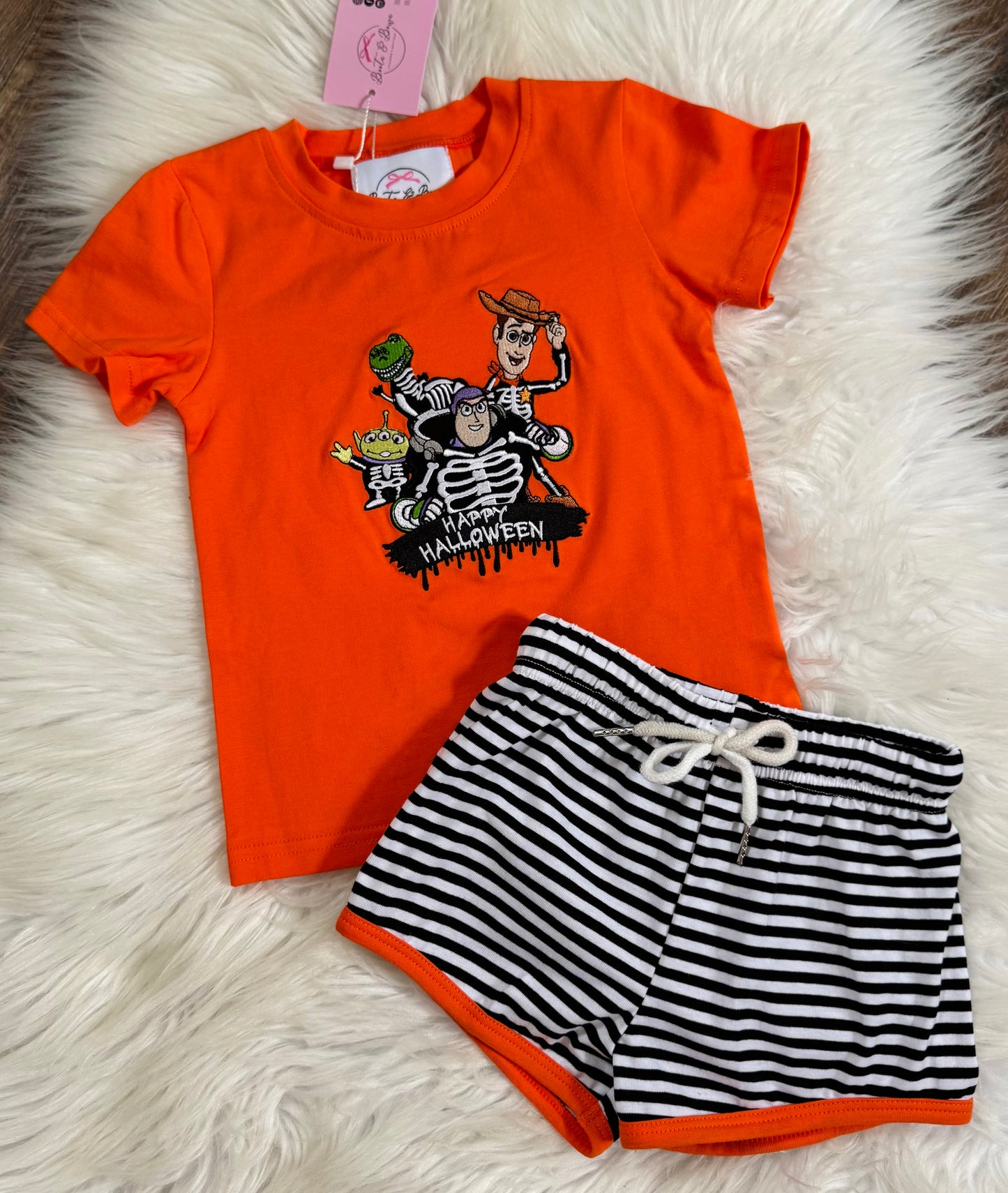 To Halloween & Beyond Shorts Set