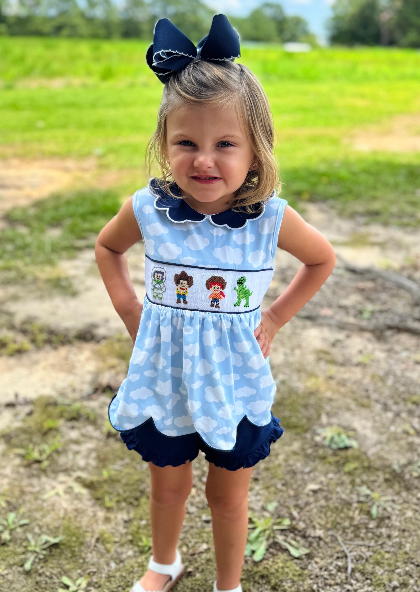 Toy Friends Girls Smocked Shorts Set
